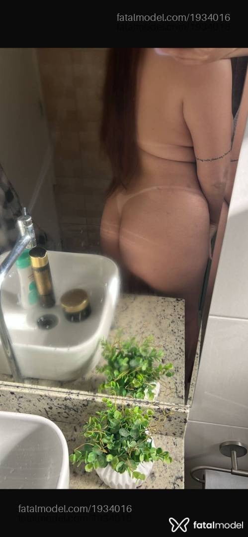 Acompanhante mulher com cabelo castanho de olhos castanhos - Nandinhahh