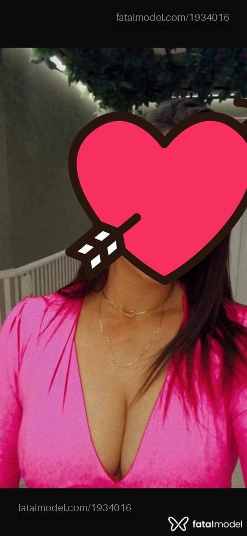 Acompanhante mulher com cabelo castanho de olhos castanhos em Tubarão - Nandinhahh