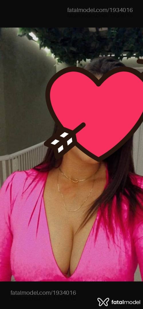 Acompanhante mulher com cabelo castanho de olhos castanhos em Tubarão - Nandinhahh