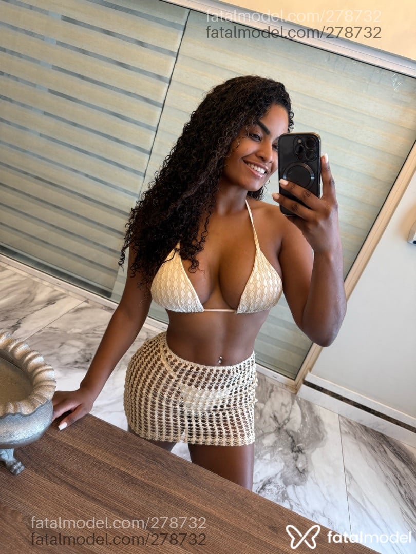 Acompanhante mulher morena (o) de olhos castanhos em Curitiba - VANESSA