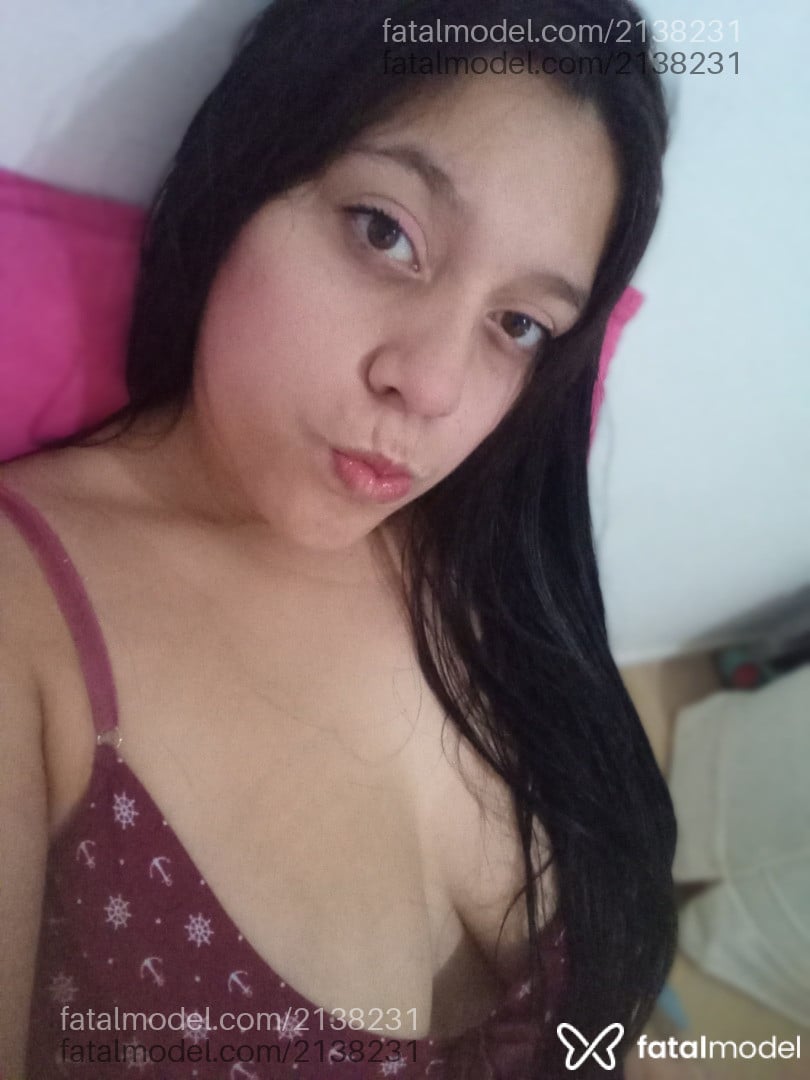 Acompanhante mulher morena (o) de olhos castanhos em Virtual Acompanhante mulher morena (o) de olhos castanhos em Virtual - Pamela