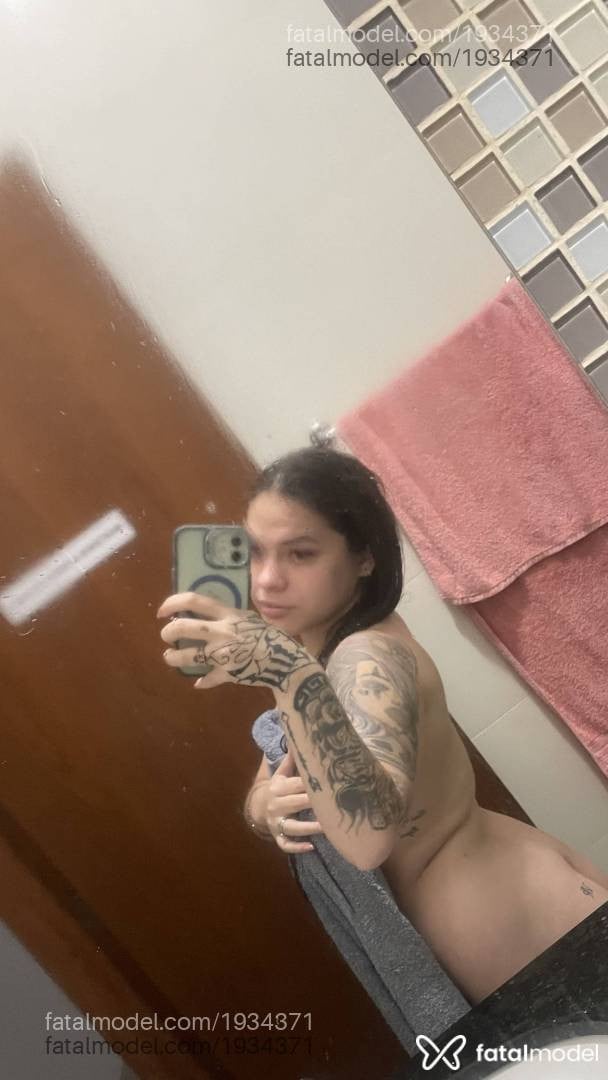 Acompanhante mulher com cabelo castanho de olhos castanhos - Gabriela