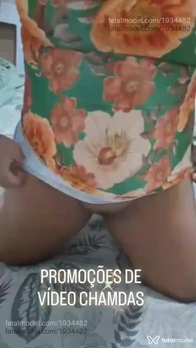 Acompanhante mulher morena (o) de olhos castanhos em Virtual - Maria