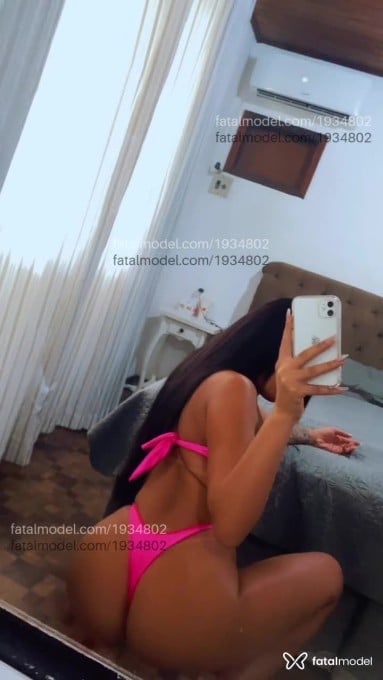 Acompanhante mulher morena (o) de olhos pretos em Votuporanga - Julia