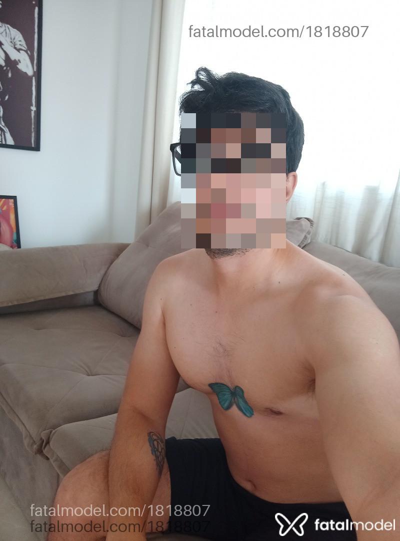 Acompanhante homem morena (o) de olhos castanhos em Ipatinga - Bryan