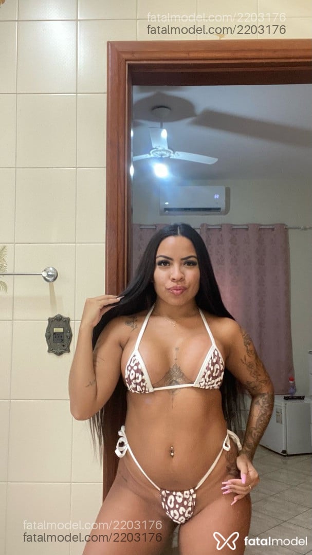 Acompanhante mulher morena (o) de olhos pretos em São José dos Campos - Raquel