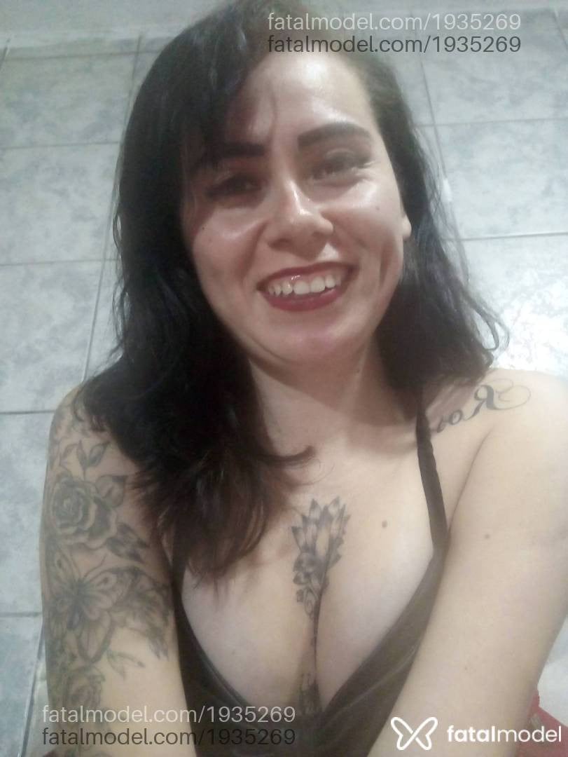 Acompanhante mulher com cabelo castanho de olhos castanhos em Virtual - Venusluxfindom