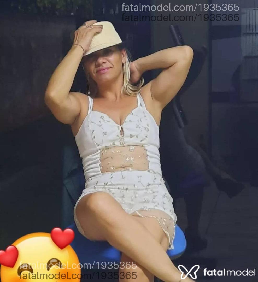 Acompanhante mulher loira (o) de olhos mel - Luna Brunet