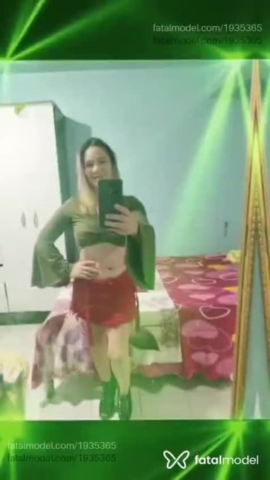 Acompanhante mulher loira (o) de olhos mel em Itajaí Acompanhante mulher loira (o) de olhos mel em Itajaí - Luna Brunet
