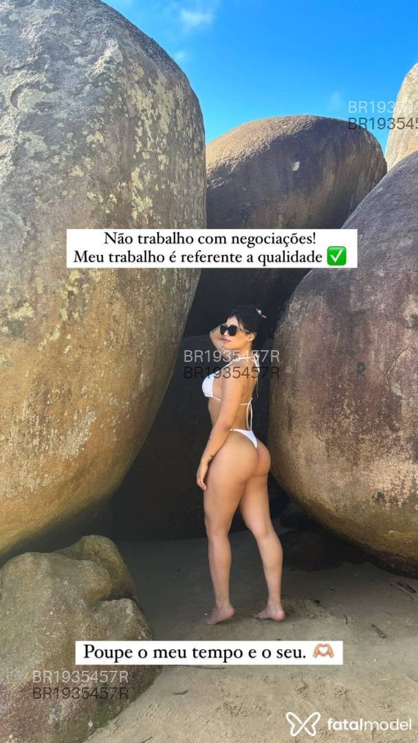 Acompanhante mulher morena (o) de olhos castanhos em Passo Fundo - Larissa