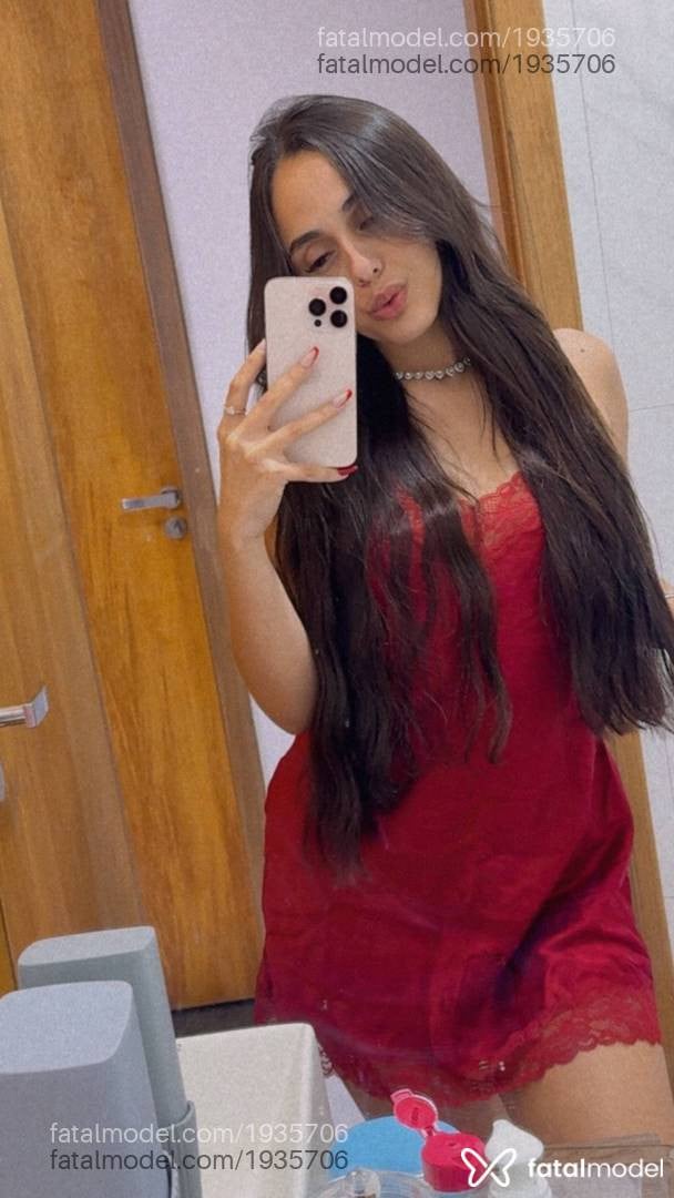 Acompanhante mulher morena (o) de olhos castanhos - Jade Valença