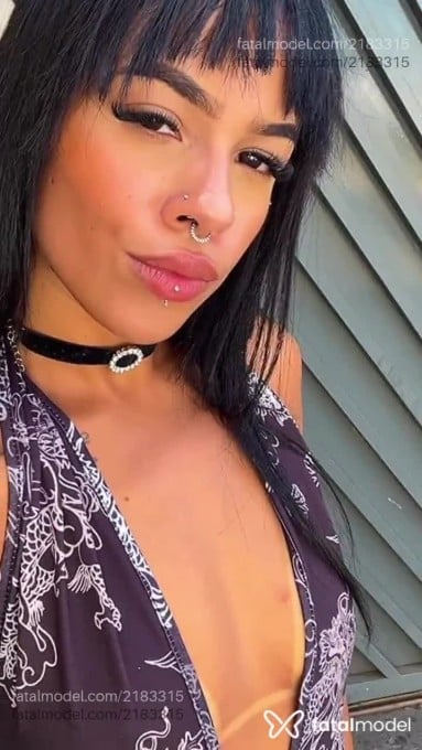 Acompanhante mulher morena (o) de olhos castanhos em Sumaré Acompanhante mulher morena (o) de olhos castanhos em Sumaré - Agatha