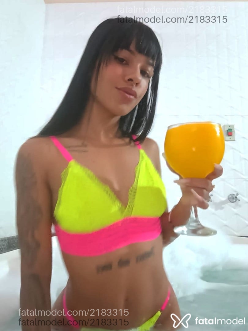 Acompanhante mulher morena (o) de olhos castanhos em Sumaré Acompanhante mulher morena (o) de olhos castanhos em Sumaré - Agatha
