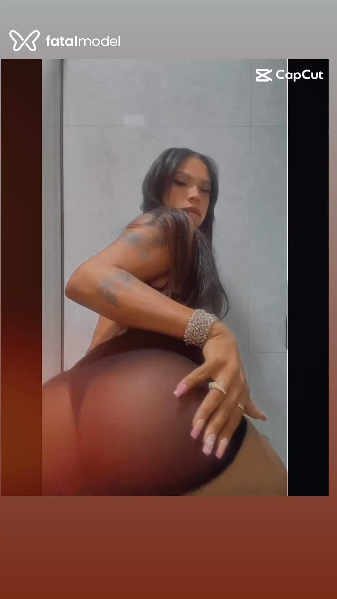 Acompanhante mulher trans morena (o) de olhos pretos - Anna Lu Rodrigues