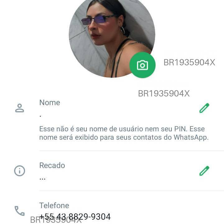 Acompanhante mulher com cabelo colorido de olhos pretos em Ponta Grossa - Luccy