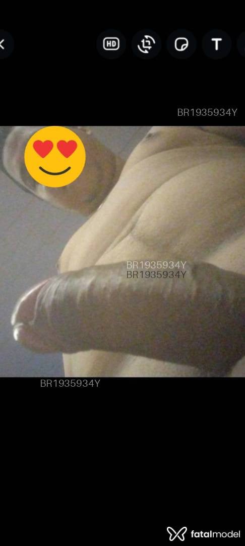 Acompanhante homem morena (o) de olhos castanhos em Porto Velho - Silva