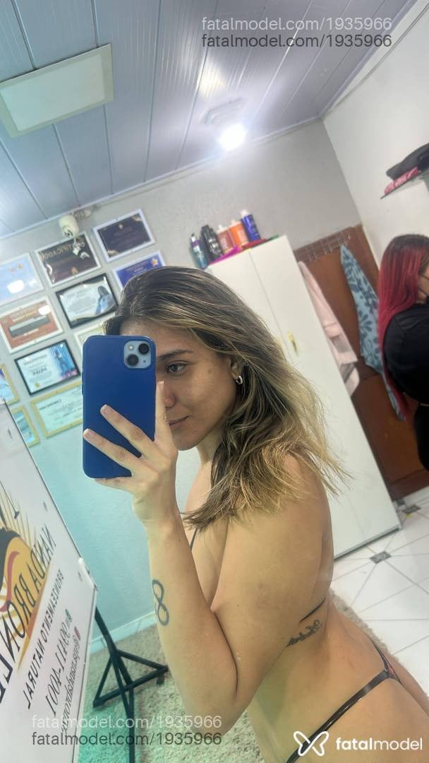 Acompanhante mulher loira (o) de olhos castanhos em Manaus - Beatriz