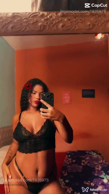 Acompanhante mulher morena (o) de olhos pretos - Gabi Fontinny Acompanhante mulher morena (o) de olhos pretos - Gabi Fontinny