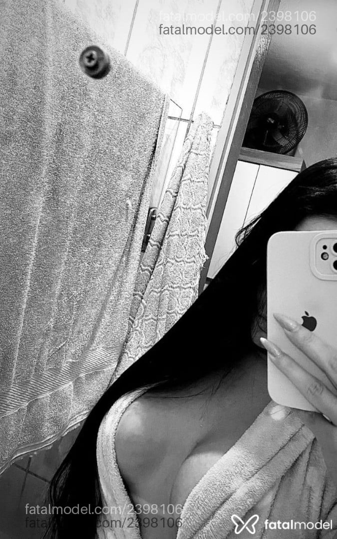 Acompanhante mulher morena (o) de olhos mel em Macaé - Bárbara Soares