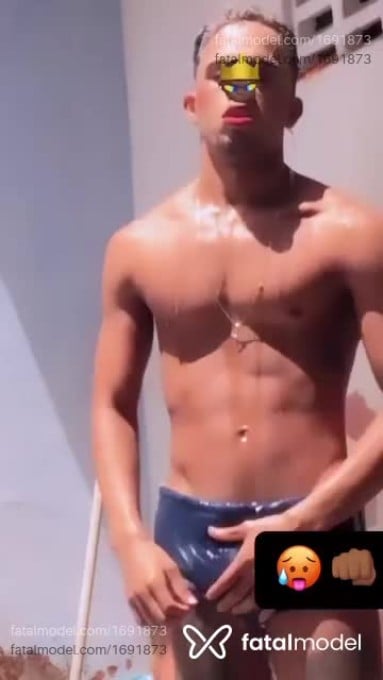 Acompanhante homem morena (o) de olhos pretos em Aracaju Acompanhante homem morena (o) de olhos pretos em Aracaju - Leandro Santana