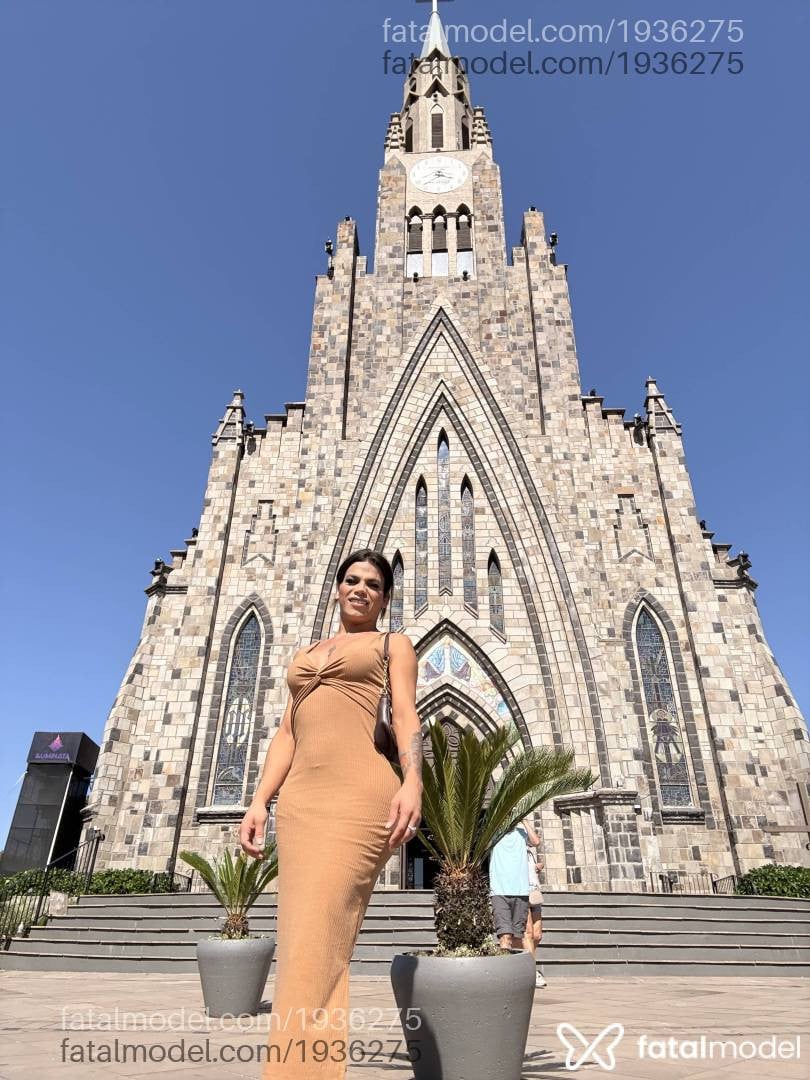 Acompanhante mulher trans morena (o) de olhos pretos em Canela - Darphinny Sam