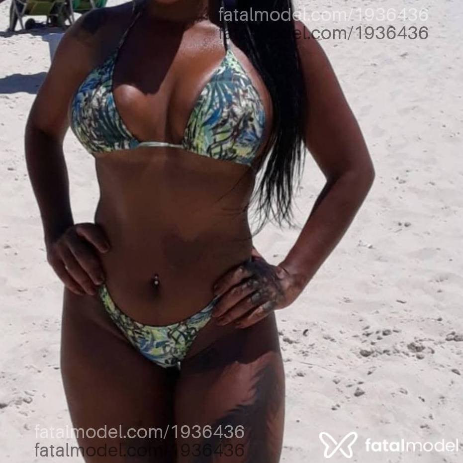 Acompanhante mulher com cabelo castanho de olhos castanhos - Renata