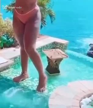 Acompanhante mulher com cabelo castanho de olhos castanhos - Renata
