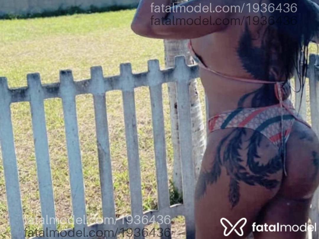Acompanhante mulher com cabelo castanho de olhos castanhos - Renata