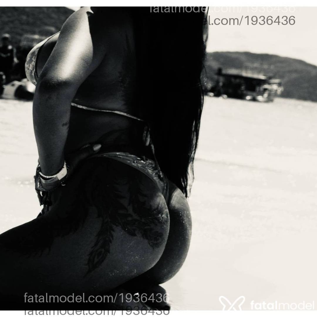 Acompanhante mulher com cabelo castanho de olhos castanhos em Cabo Frio - Renata