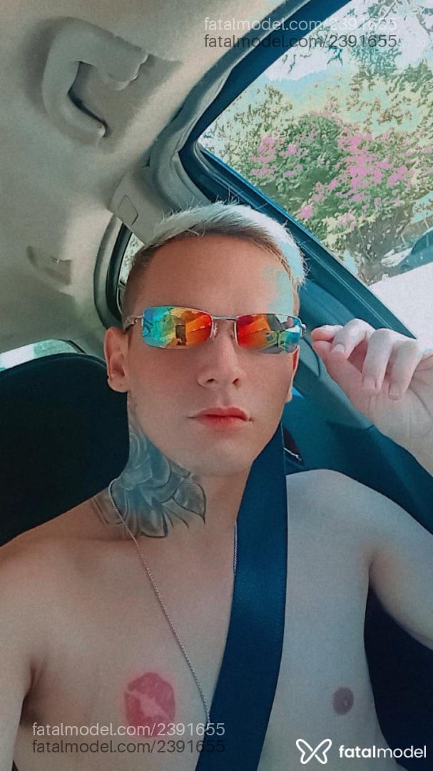Acompanhante homem com cabelo castanho de olhos castanhos em Guarulhos - Jhoon