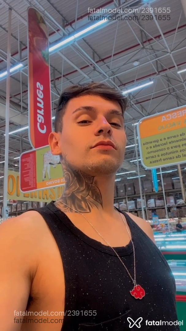 Acompanhante homem com cabelo castanho de olhos castanhos em Guarulhos - Jhoon