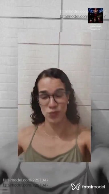 Acompanhante mulher trans com cabelo castanho de olhos castanhos em Rio Paranaíba - Harley