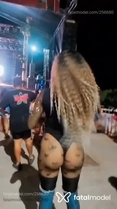 Acompanhante mulher trans loira (o) de olhos castanhos em Montes Claros - Meirielly Piu Piu