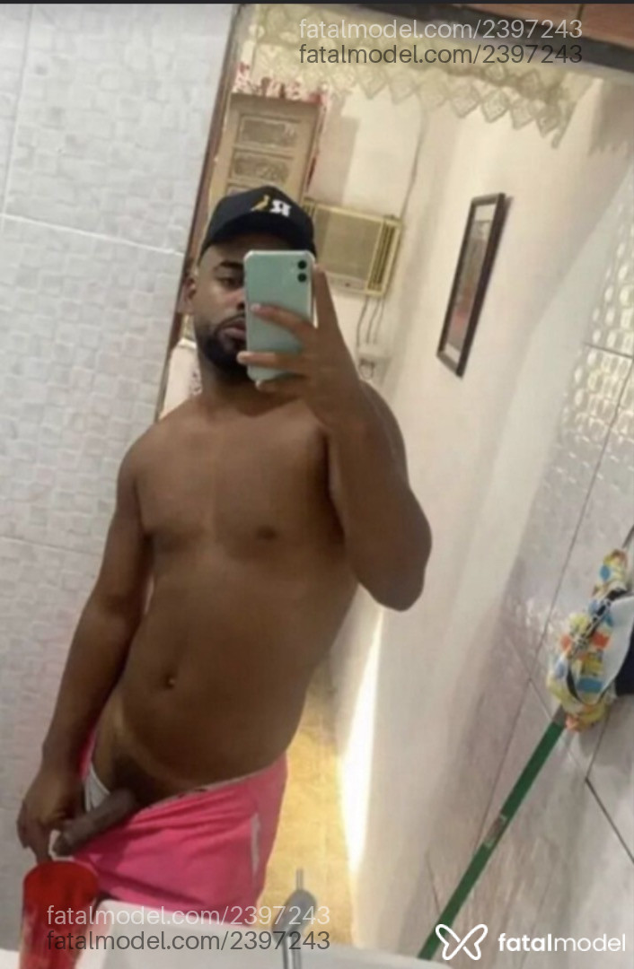 Acompanhante homem sem cabelo de olhos pretos em Rio de Janeiro - Jhonathan Leao