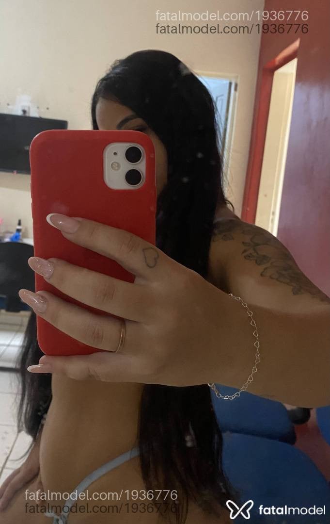 Acompanhante mulher morena (o) de olhos castanhos - Tereza Cristina Acompanhante mulher morena (o) de olhos castanhos - Tereza Cristina
