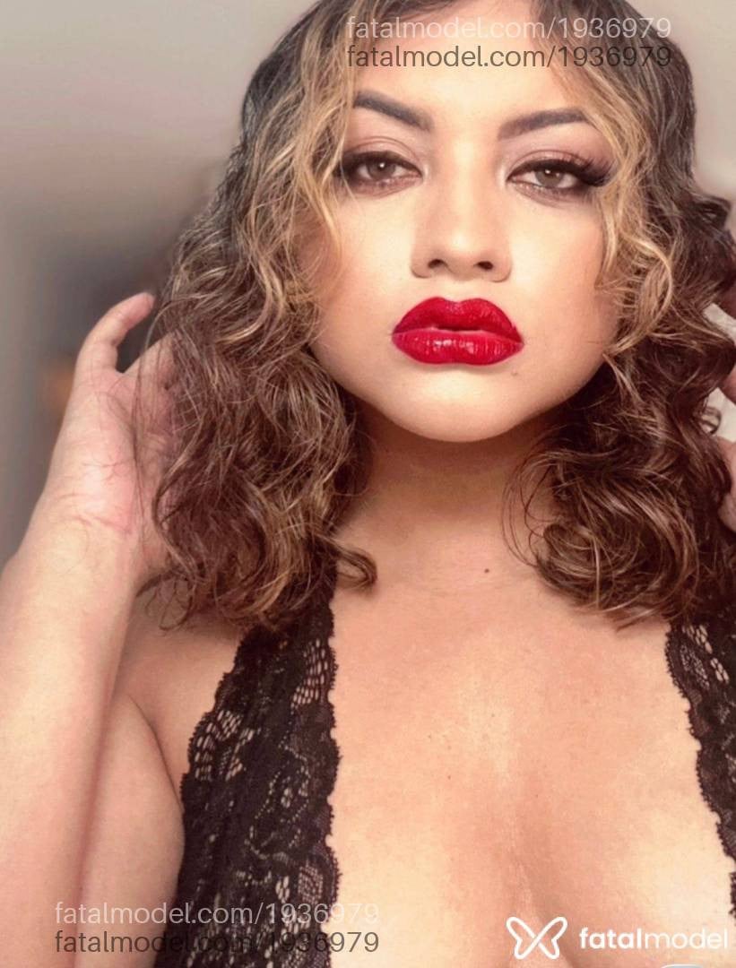 Acompanhante mulher loira (o) de olhos verdes em Nova Friburgo - Kimberly