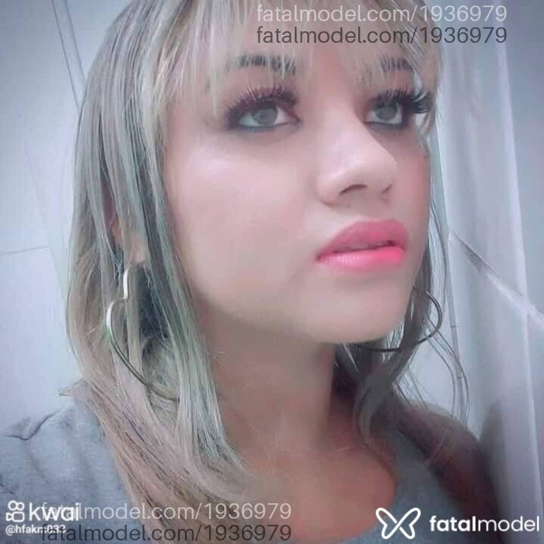 Acompanhante mulher loira (o) de olhos verdes - Kimberly