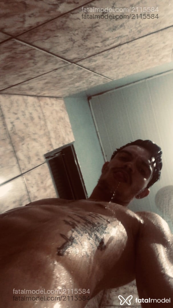 Acompanhante homem morena (o) de olhos castanhos - Leonardo Silva Acompanhante homem morena (o) de olhos castanhos - Leonardo Silva