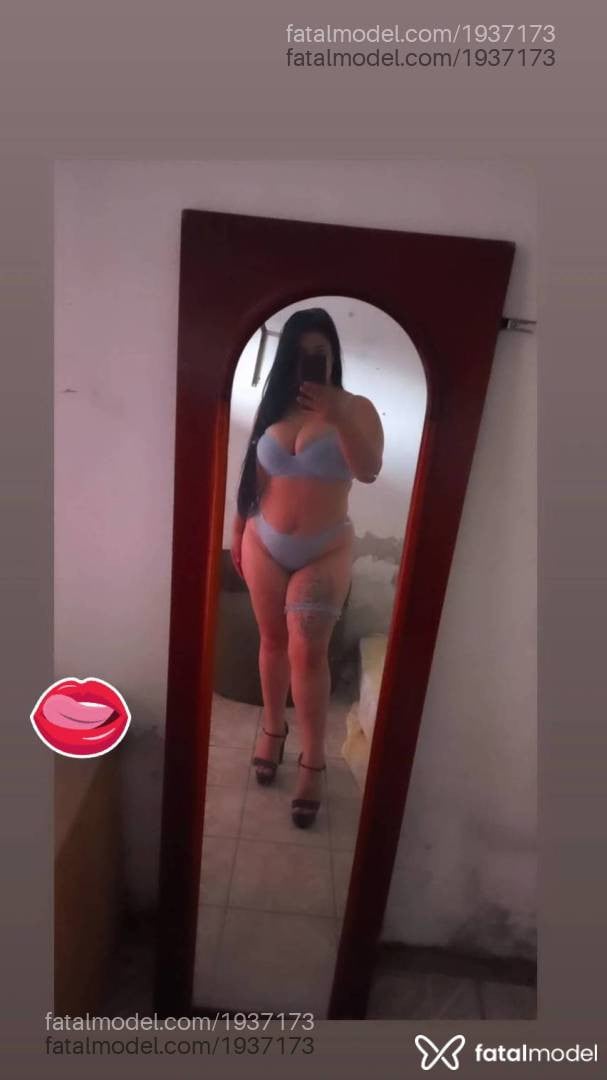 Acompanhante mulher morena (o) de olhos mel - Lilian