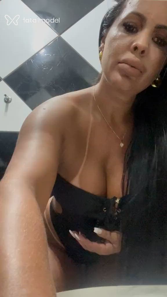Acompanhante mulher morena (o) de olhos castanhos - Amanda Ferreira Acompanhante mulher morena (o) de olhos castanhos - Amanda Ferreira