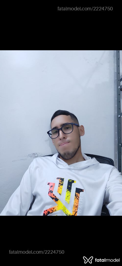 Acompanhante homem com cabelo castanho de olhos pretos em Boa Vista Acompanhante homem com cabelo castanho de olhos pretos em Boa Vista - Cris