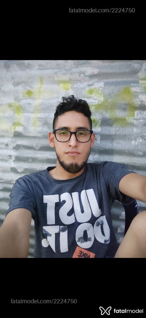 Acompanhante homem com cabelo castanho de olhos pretos em Boa Vista Acompanhante homem com cabelo castanho de olhos pretos em Boa Vista - Cris