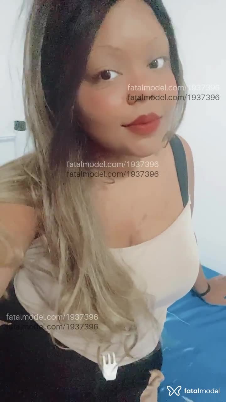 Acompanhante mulher loira (o) de olhos castanhos em São Paulo Acompanhante mulher loira (o) de olhos castanhos em São Paulo - Daniela