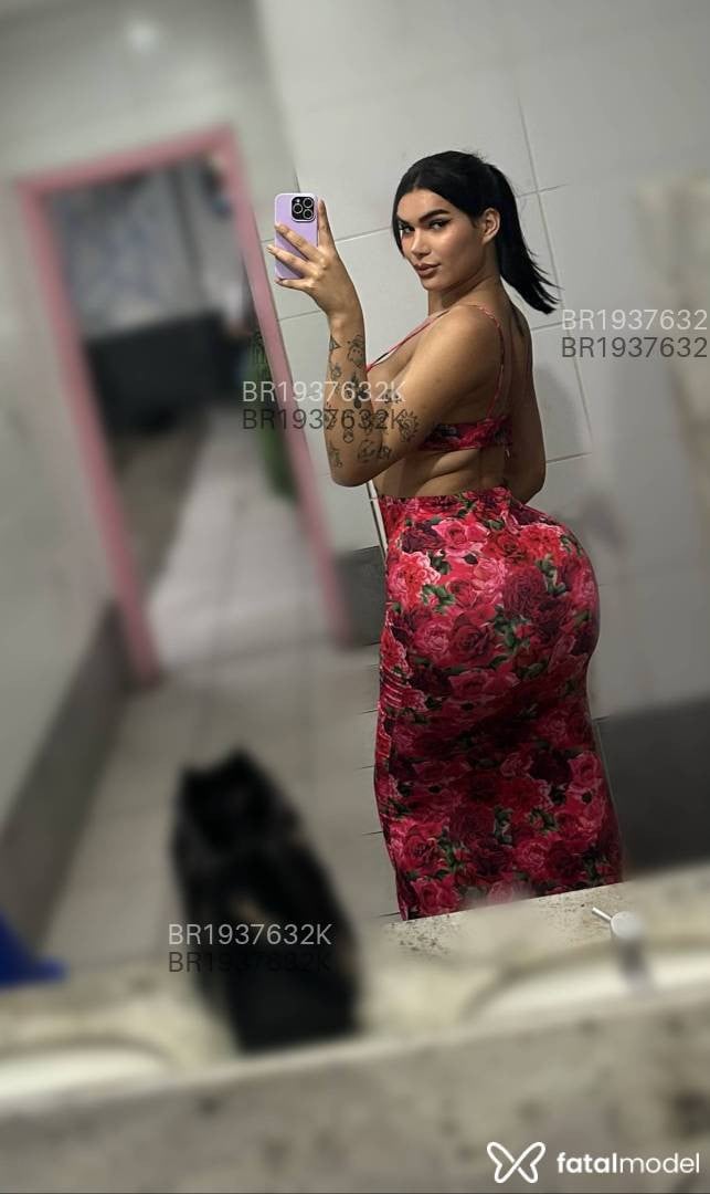Acompanhante mulher trans morena (o) de olhos castanhos em Caldas Novas Acompanhante mulher trans morena (o) de olhos castanhos em Caldas Novas - Arielle Reis