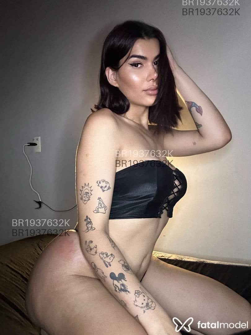 Acompanhante mulher trans morena (o) de olhos castanhos em Caldas Novas Acompanhante mulher trans morena (o) de olhos castanhos em Caldas Novas - Arielle Reis