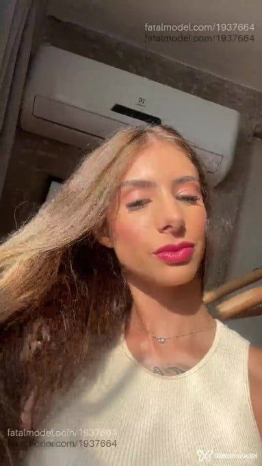 Acompanhante mulher loira (o) de olhos verdes em São Paulo - Angel