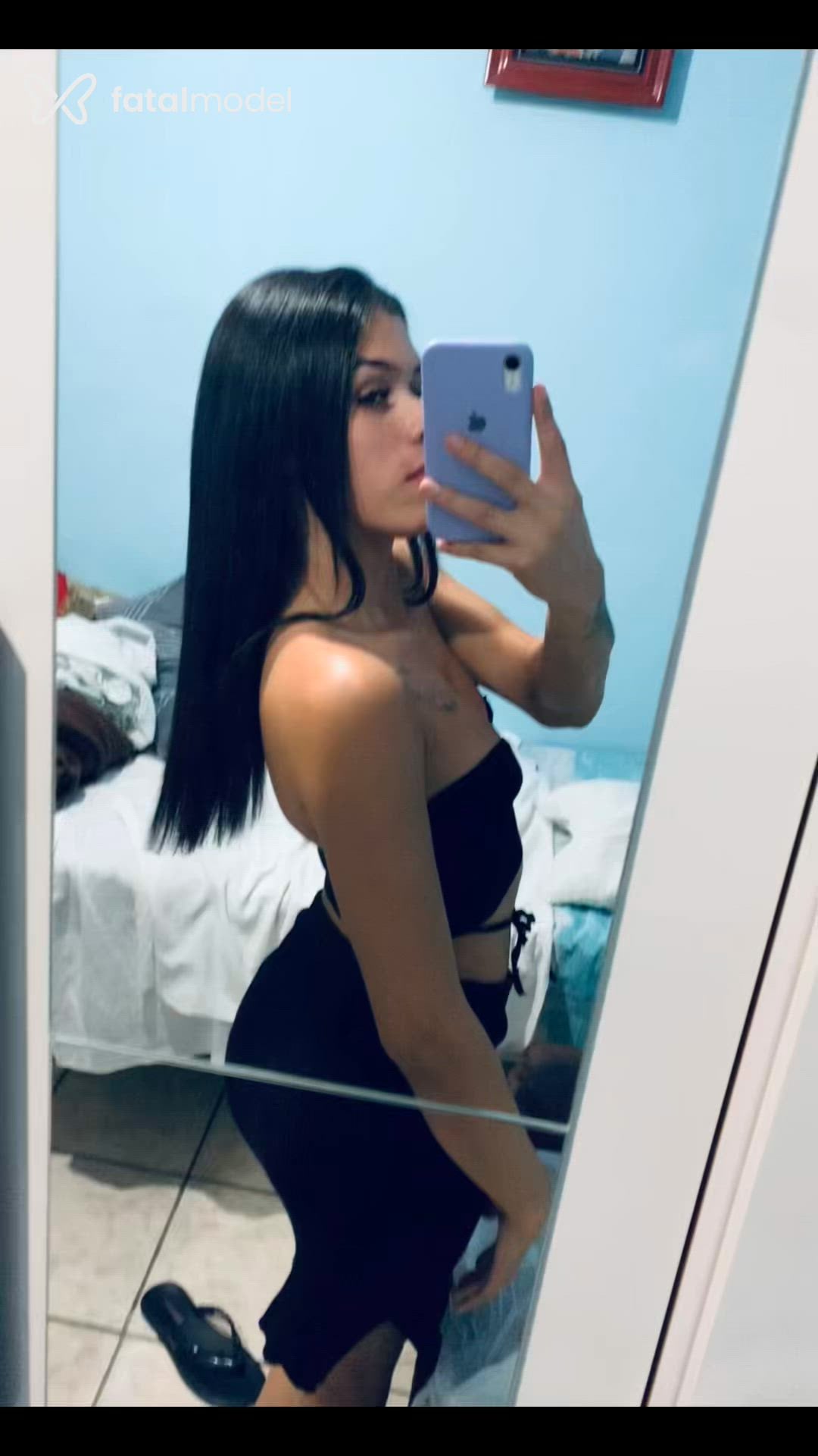 Acompanhante mulher trans com cabelo castanho de olhos pretos - Erica Ayshila