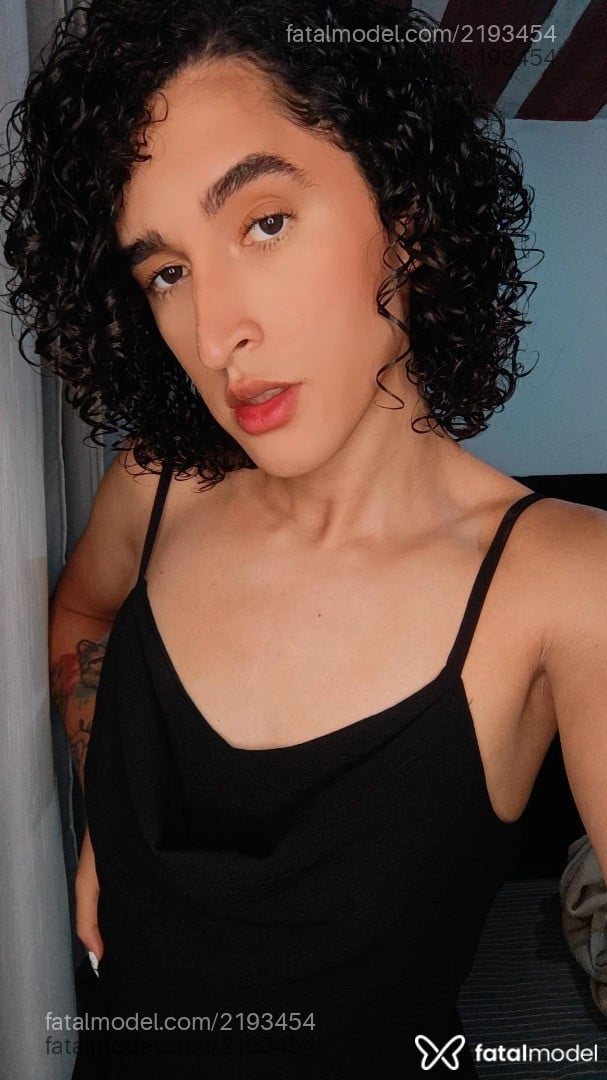 Acompanhante mulher trans morena (o) de olhos pretos em São Paulo - Isahh