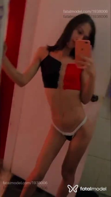 Acompanhante mulher trans com cabelo castanho de olhos castanhos em Campinas - Agatha Isabelly