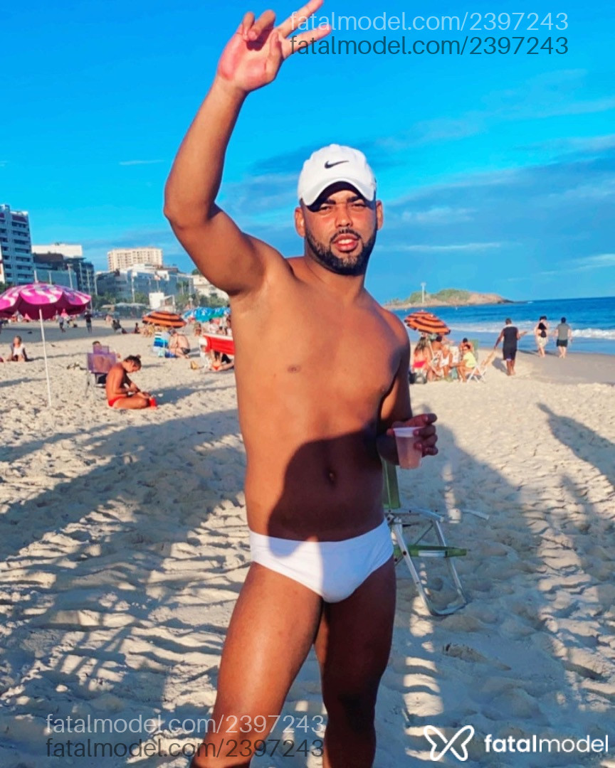 Acompanhante homem sem cabelo de olhos pretos em Rio de Janeiro - Jhonathan Leao
